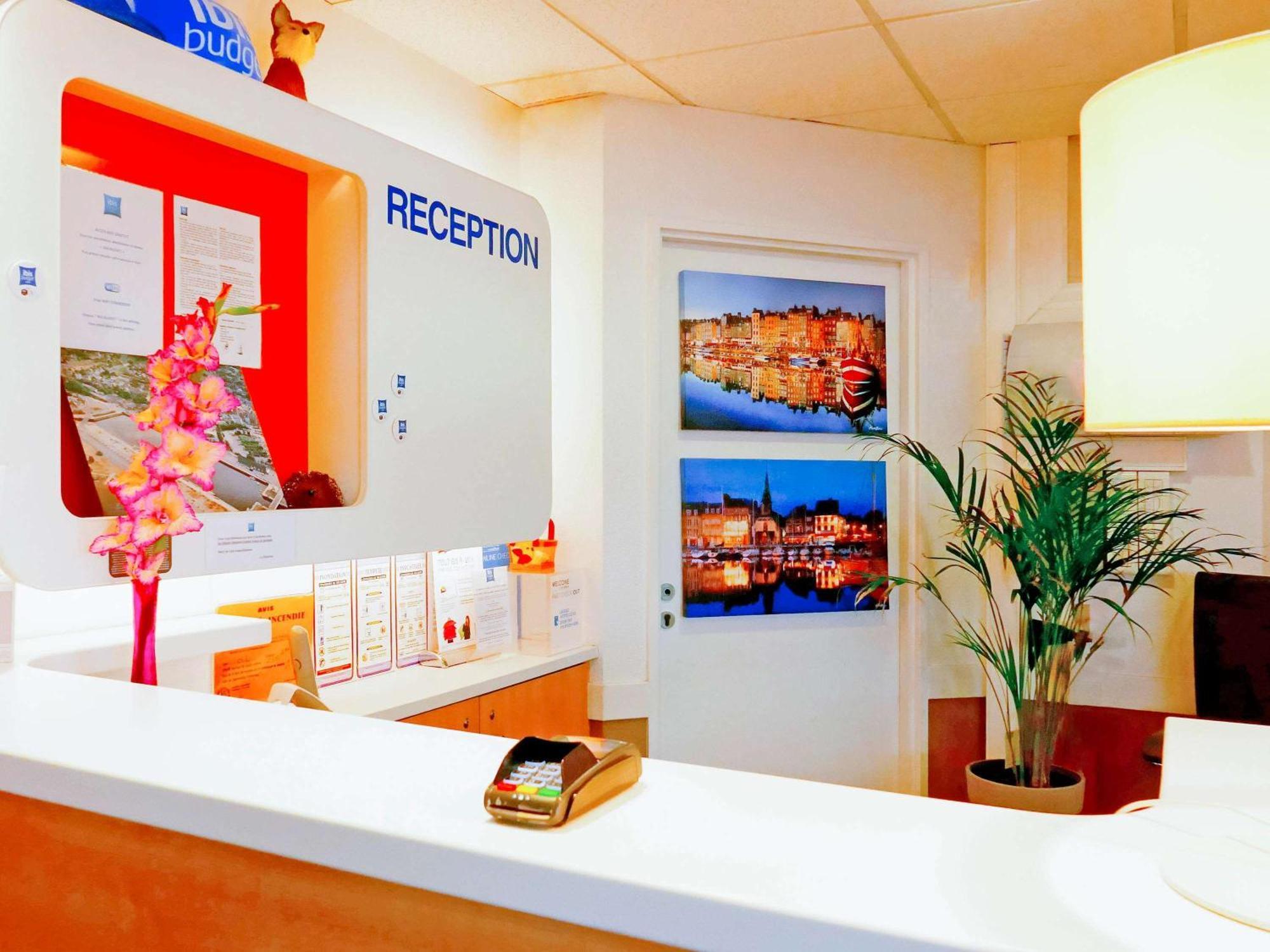 Ibis Budget Centre Hotel 2*